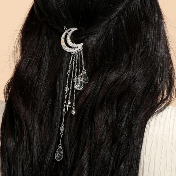 Accessories - $3 MOON HAIR PIECE. NEW. $3 IF BUNDLED